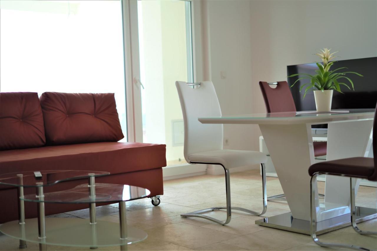 M - Your Business & In * Sibenik