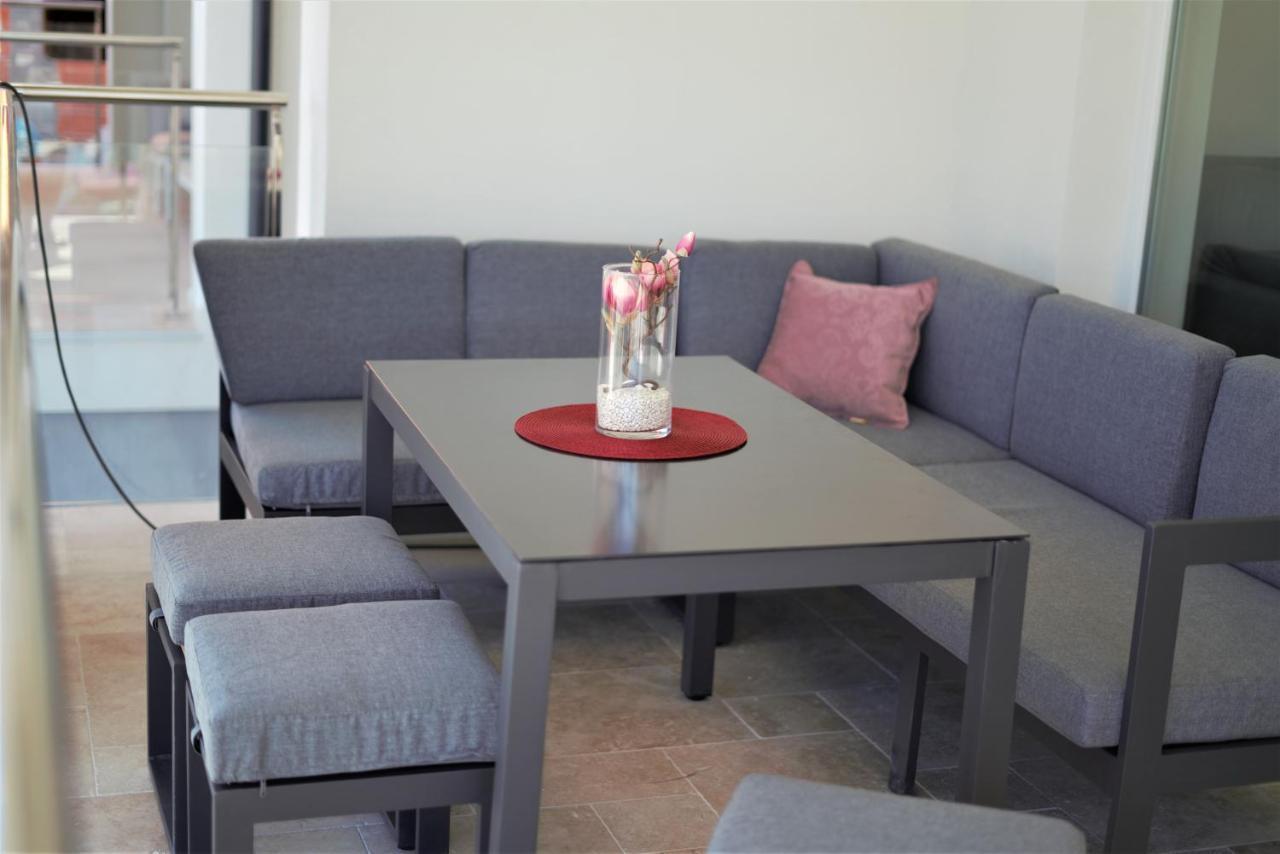 M - Your Business & In Sibenik