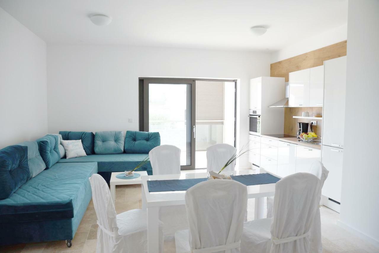 M - Your Business & In Apartment Sibenik